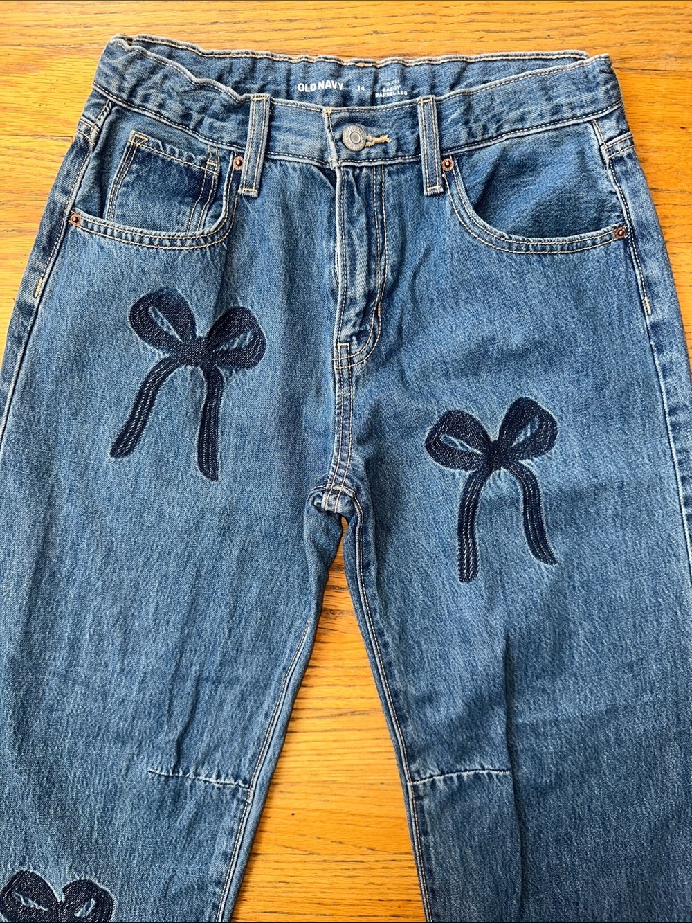 Kids Old Navy Dark Blue Denim Jeans with Bow Embroidery - Picture 3 of 6